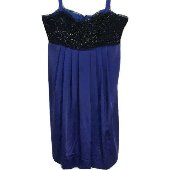 BCBGMaxAzria Dresses & Skirts - BCBG Maxazria Blue Silk Beaded Cocktail Dress
